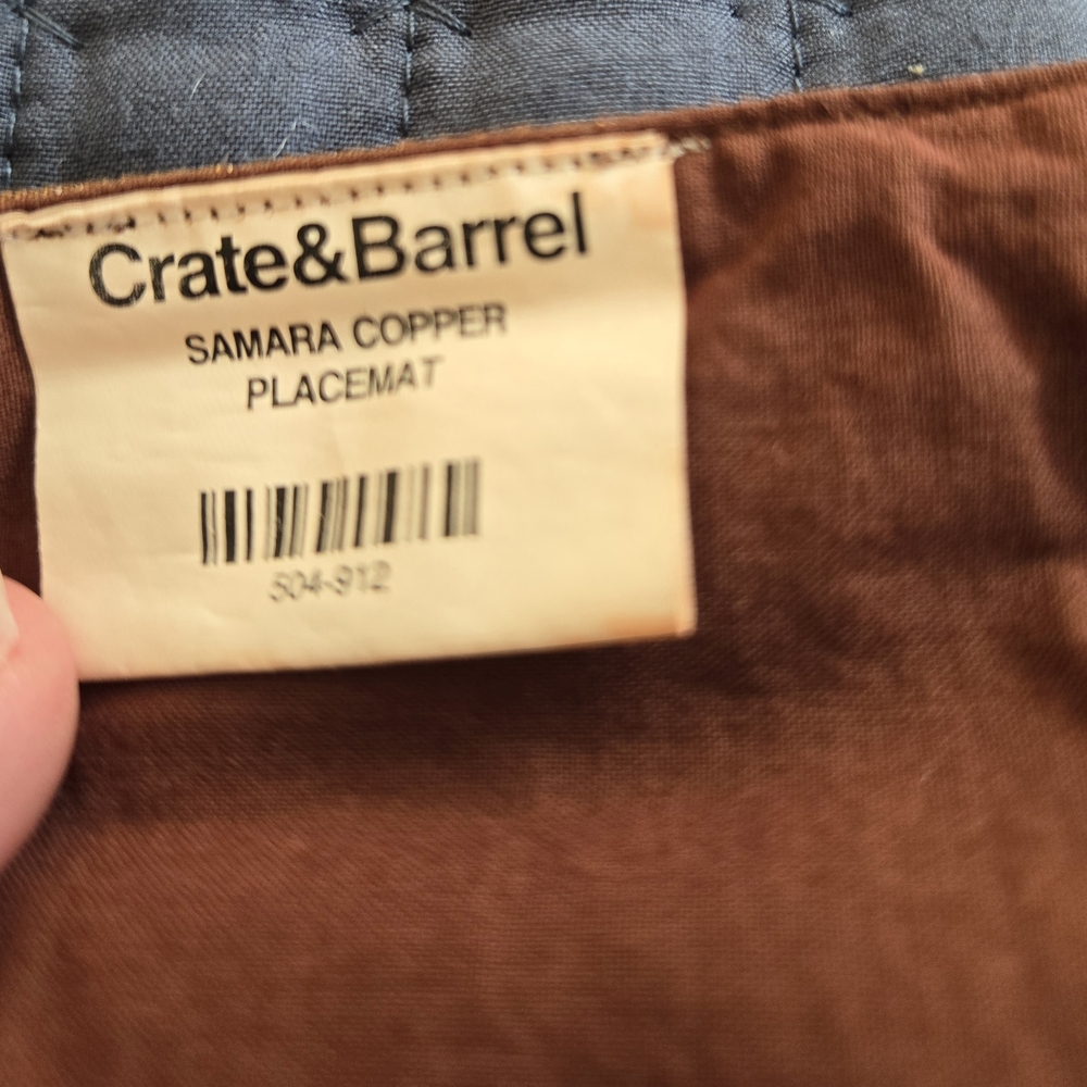 Crate & Barrel 7 placemats - Picture 8 of 12